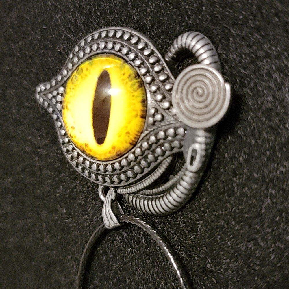 Cat eye necklace